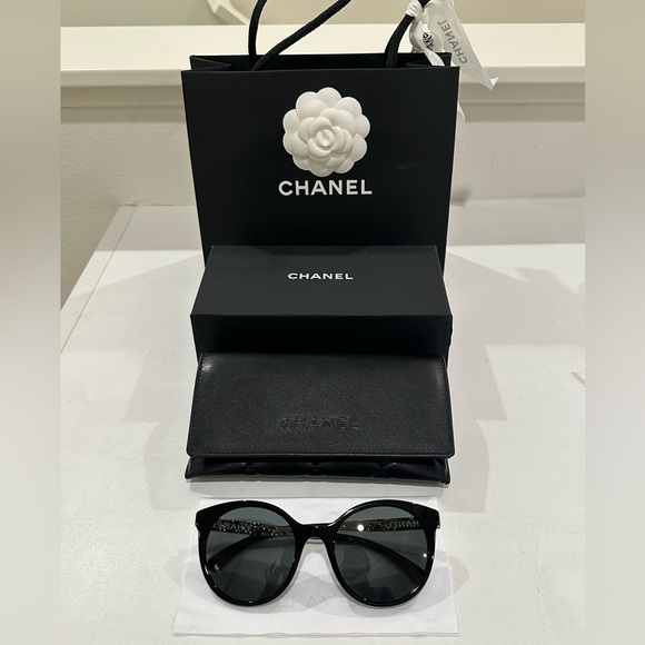 Chanel Pantos Sunglasses Black/Gold - Picture 2 of 9